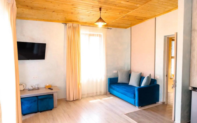 Kareno Hotel