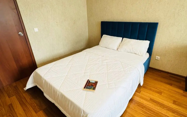 Апартаменты двухкомнатные с балконом на Щорса 105