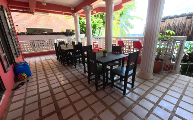 Отель FreeDive Inn