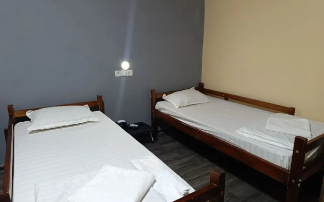 Хостел Caravan Hostel