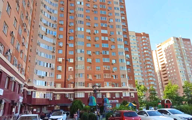 Prestizh near park Galitskogo Apartments