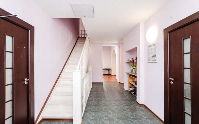 Dom S Basseynom I Saunoy V Khimkakh Starbeevo Private House