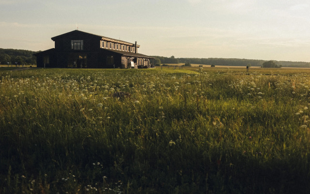 Pine River Country Hotel