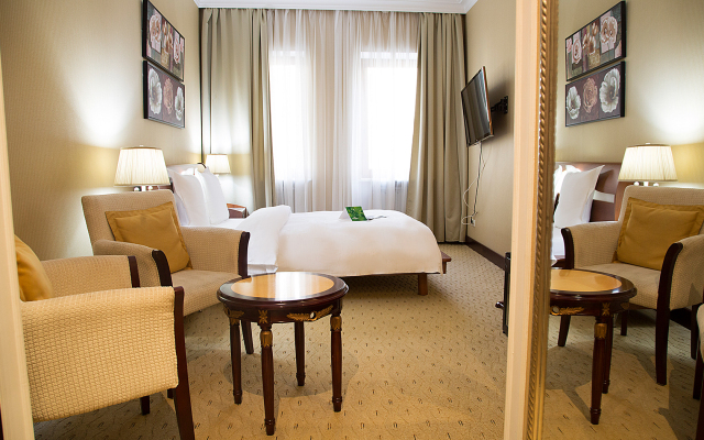 Golden Rooms Hotel