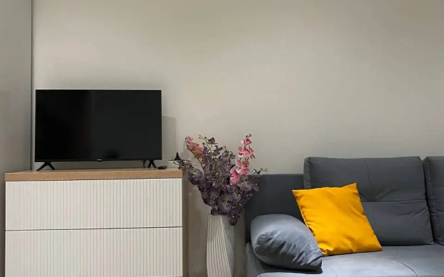 Li Breeze Flat