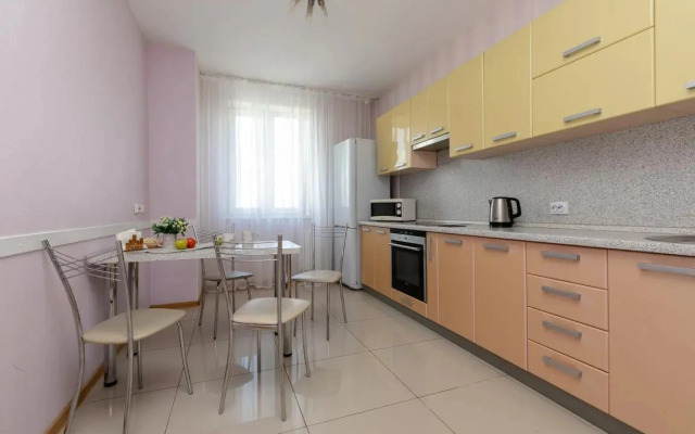 3-к апартаменты Этажидейли на ВИЗе