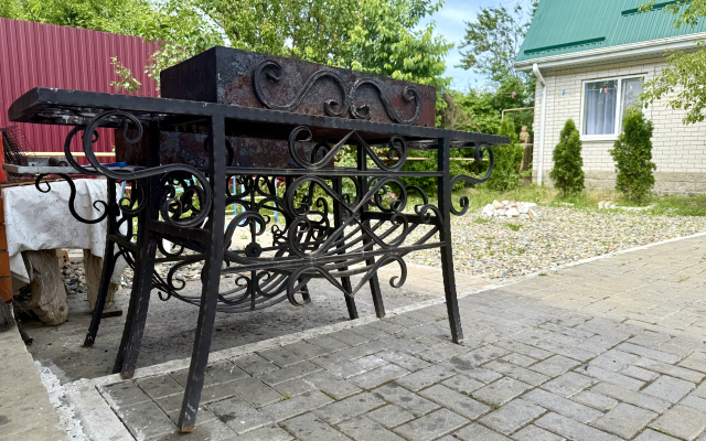 Gostevye Domiki U Termalnykh Istochnikov Ot Travel Khotels Anturazh Guest House