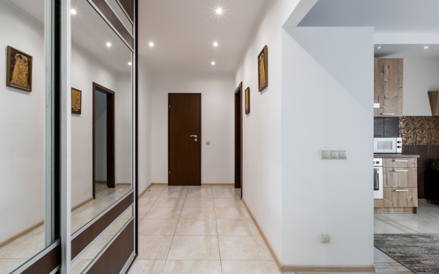 Trekhkomnatnye na Nemige Apartments