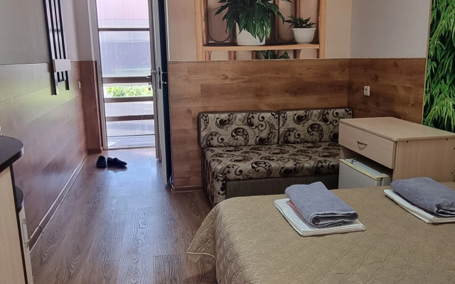 U Plyazha Guest House