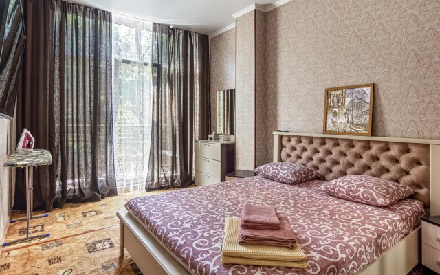 Na Dekabristov 17 Flat