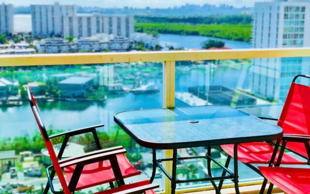 Intracoastal Yacht Club Apart-Hotel