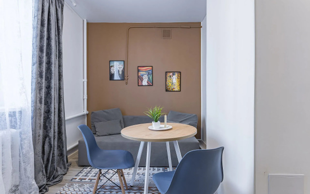 Loft U Etazhey Apartments
