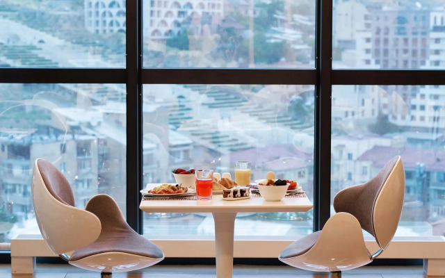 Opera Suite Hotel