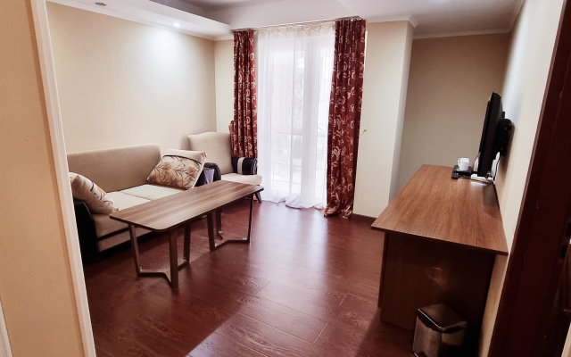 Tsarskaya Alleya Hotel