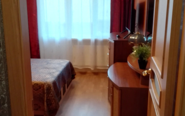 Na Dnepropetrovskoy Flat
