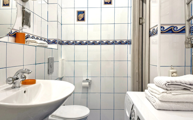 2-kh Komnatnaya Ryadom S MGU Flat