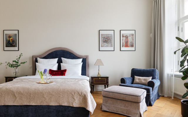 Апартаменты Minin Apartments с видом на Фонтанку 180 кв.м.