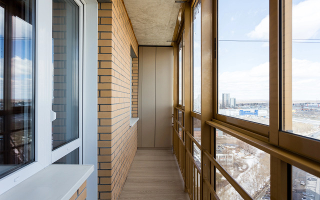 Апартаменты  на 18 Этаже Hugge Place