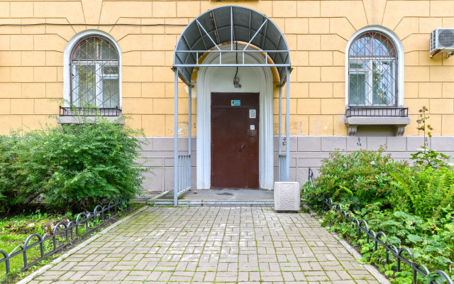 Yevro 2 U M. Kirovskiy Zavod Flat
