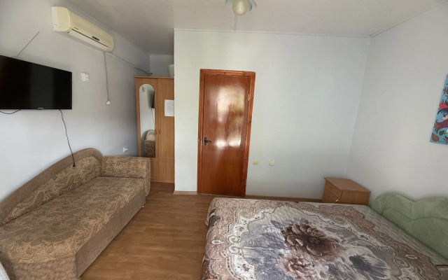 Taraktash Guest house