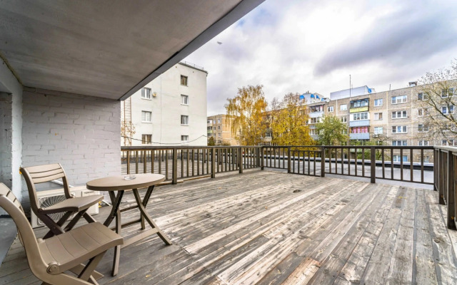 Portal Apartments №11 na Druzhbe 15 Apartment