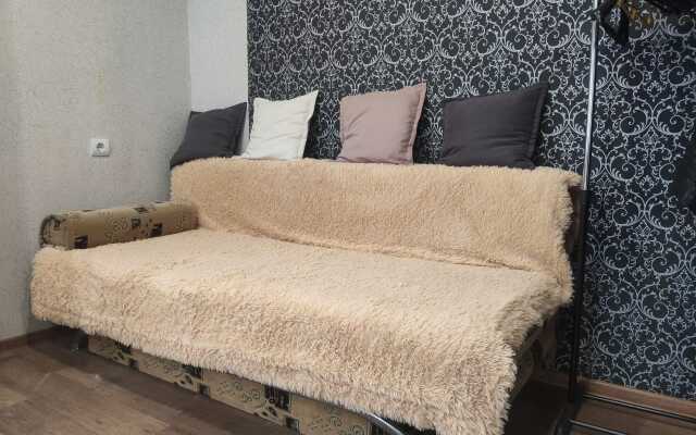Yantarnye vykhodnye Flat