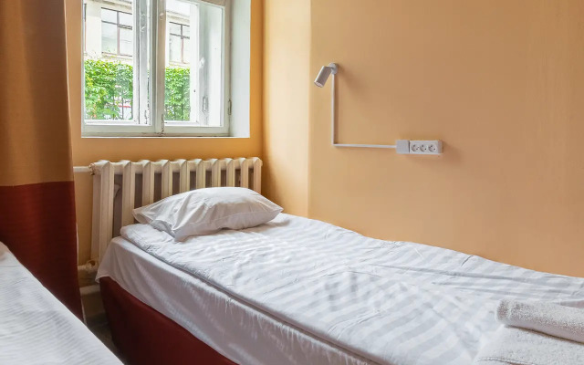 Bon Voyage Mini-Hotel