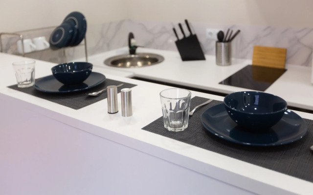 Апартаменты 9 Ночей на Карташова №2