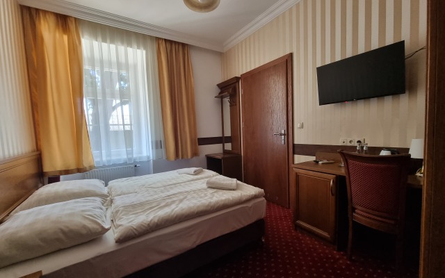 Pałac Lucja Hotel