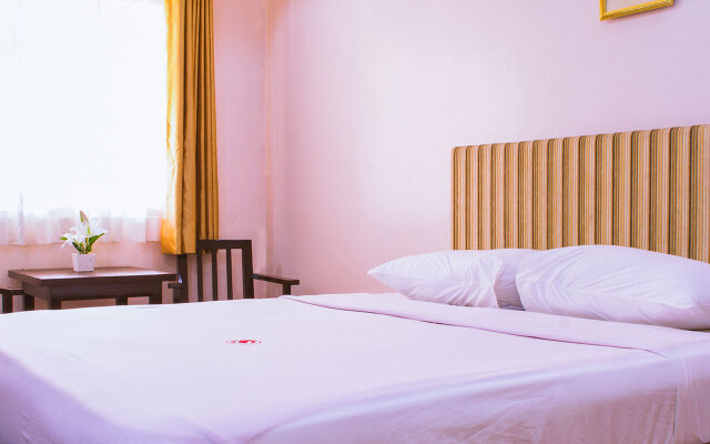 Suzuki Beach Hotel