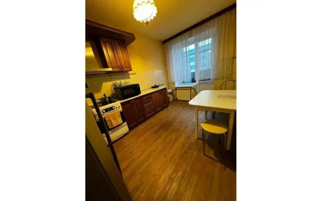 Апартаменты Пл. Космонавтов, 3/2