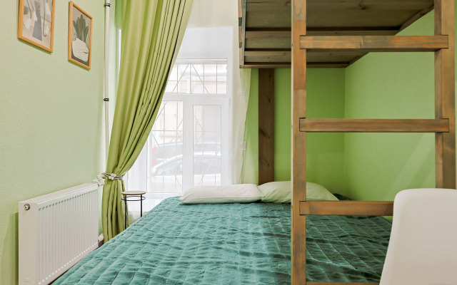 Квартира Уютная студия с парковкой в центре