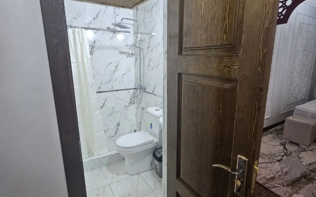 Butik-otel' Parvina  in old city
