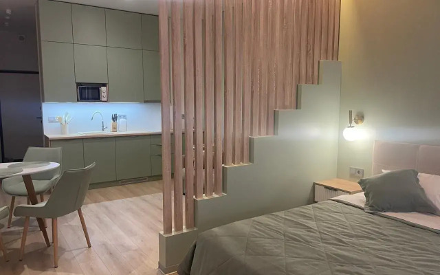 Апартаменты на Набережной 75 (213А)