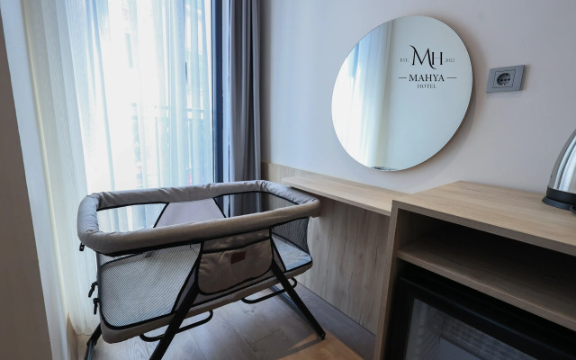 Mahya Hotel