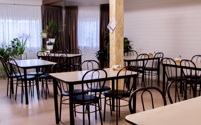 Gostinitsa LADA Hotel
