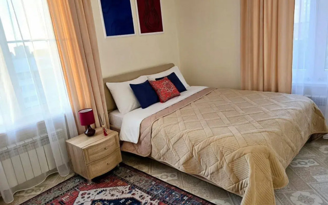 Na Proyezde Atlasova Flat
