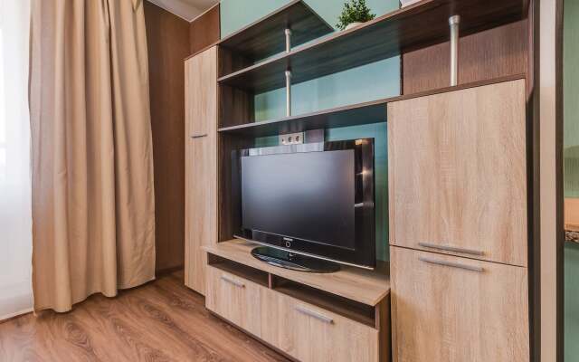 Апартаменты на Оптиков 45