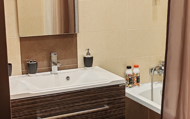 Studiya V Tsentre, Est vihod Na Kryshu i besplatnaya parkovka Flat