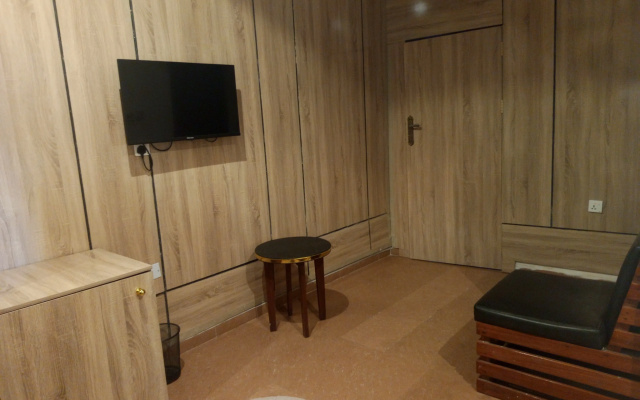 Отель Crystalem Luxury