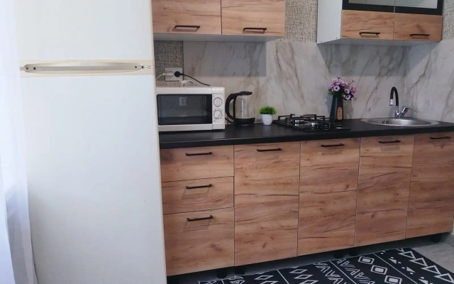Uyutnaya Kvartira Ryadom S Zh/d Vokzalom Flat