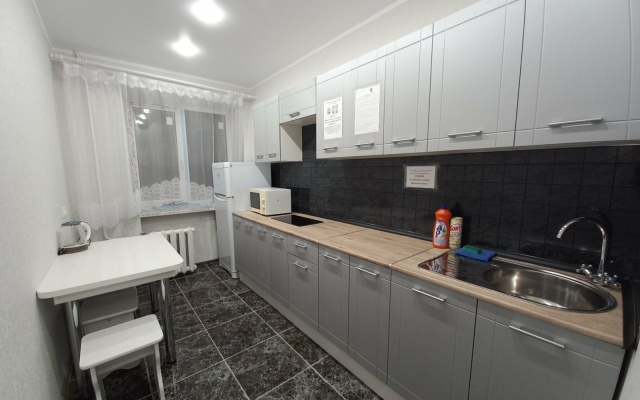 Квартира 3 комнатная квартира улица Республики 92