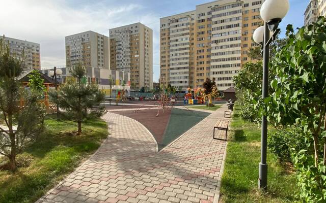 S Panoramnym Vidom Na Gory Flat