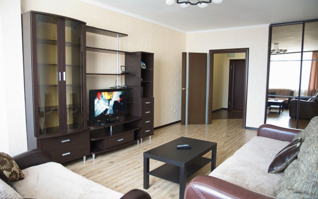 Na Prospekte Lenina 112b Apartments