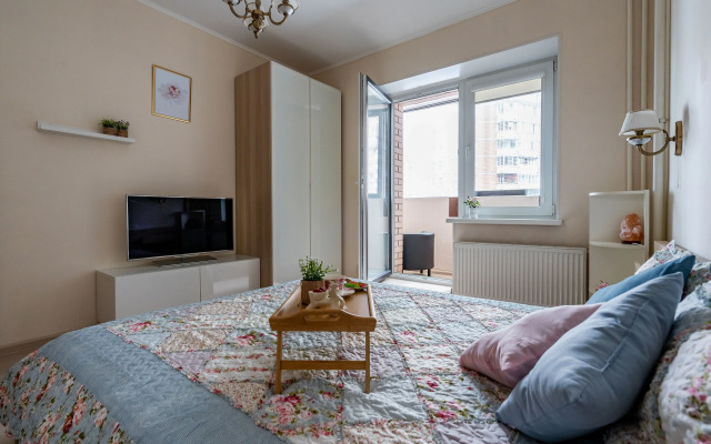 Квартира 2-комнатная Цветочная нежность