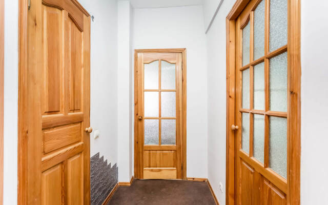 Na Prospekte Nazarbaeva Flat