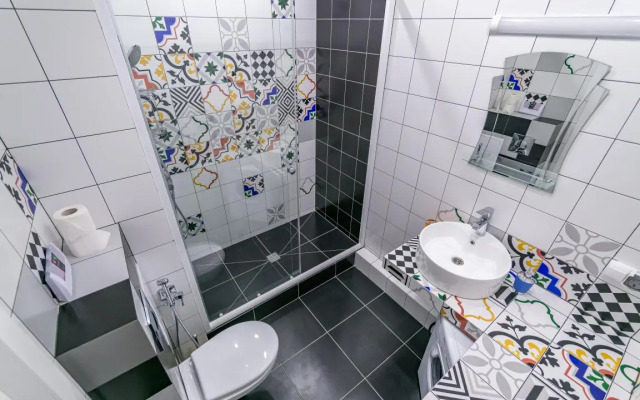 Этажидейли на Тверитина в Алисы в Стране чудес