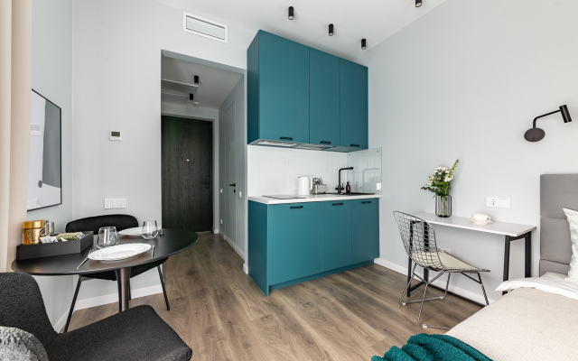 Strong Apartments