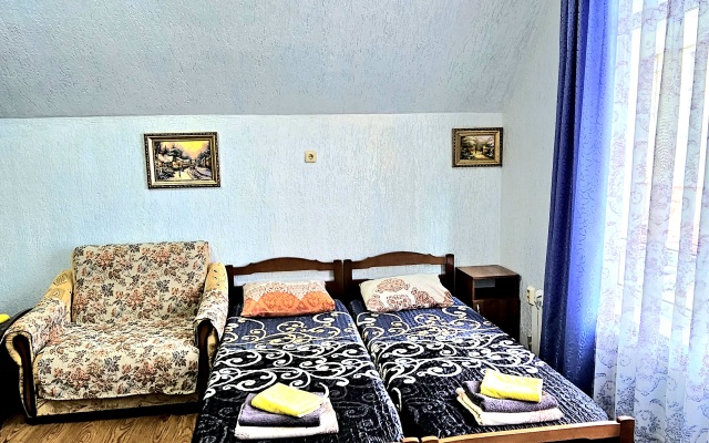 Aprelsky Guest House