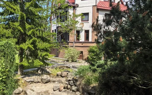 Co Svoim Bannym Kompleksom I Baccejnom Private House